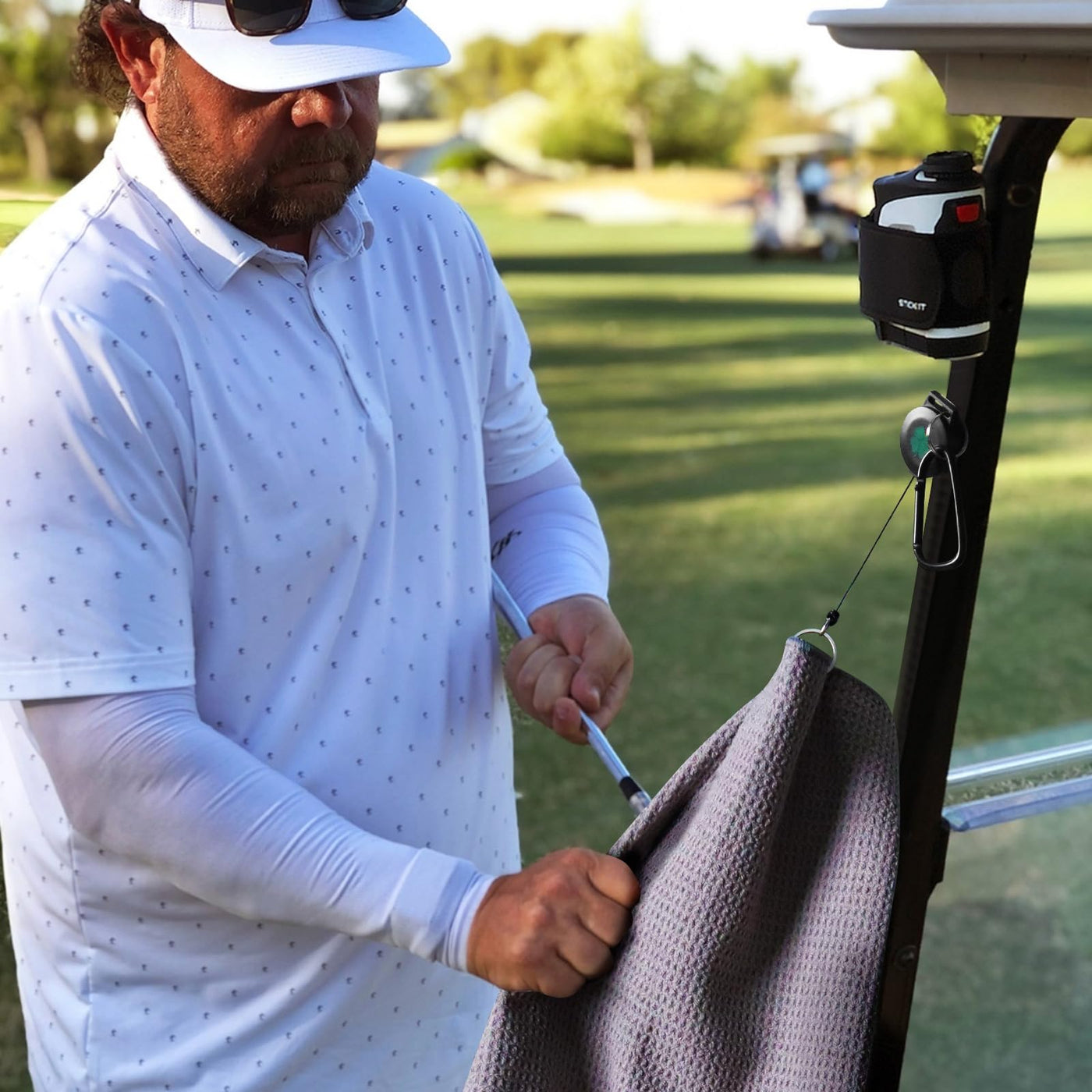 Golf Club Brush Cleaner Magnetic Retractable Carabiner Towels 2 Pack Kit